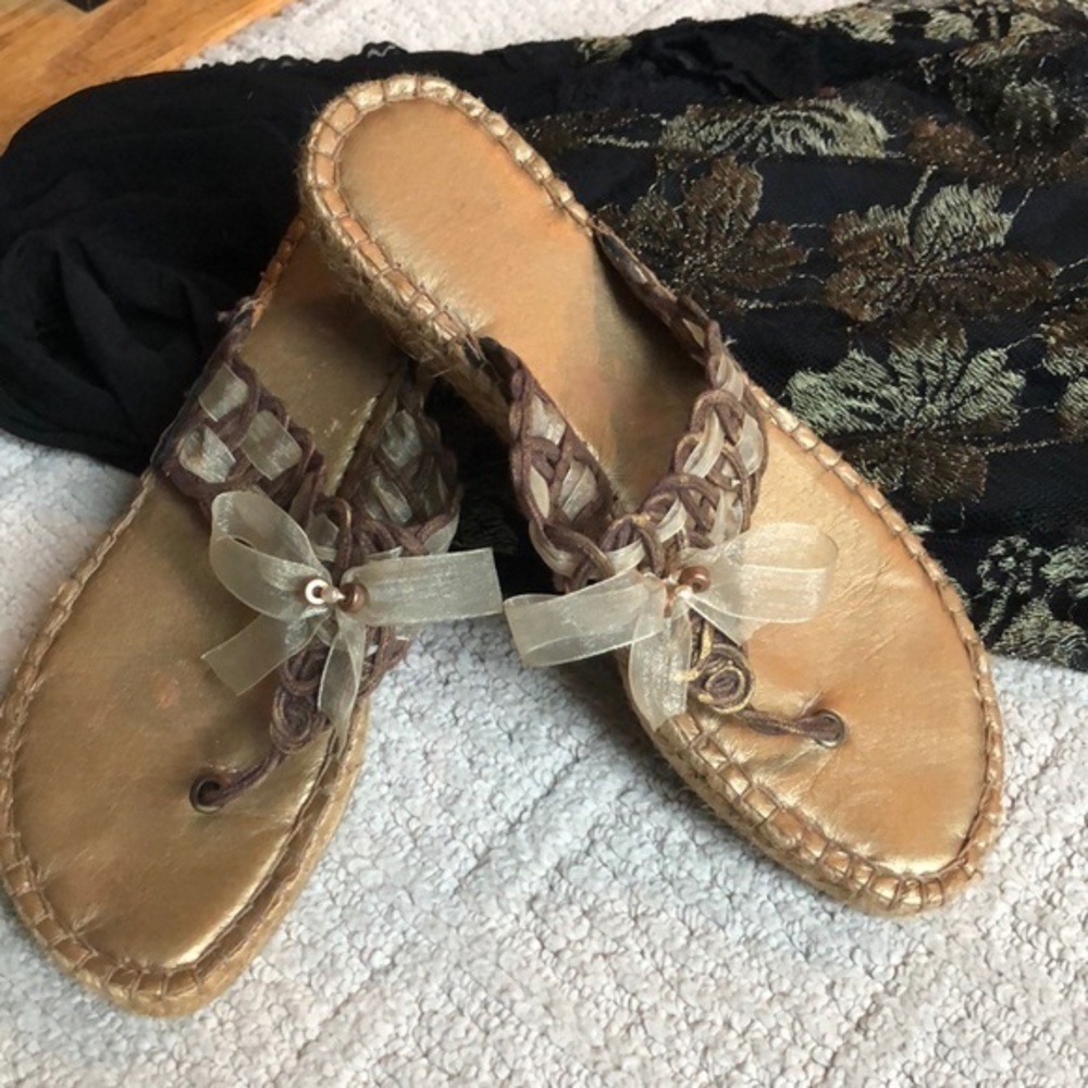 Made in Spain unique woven brown/green/gold sandals